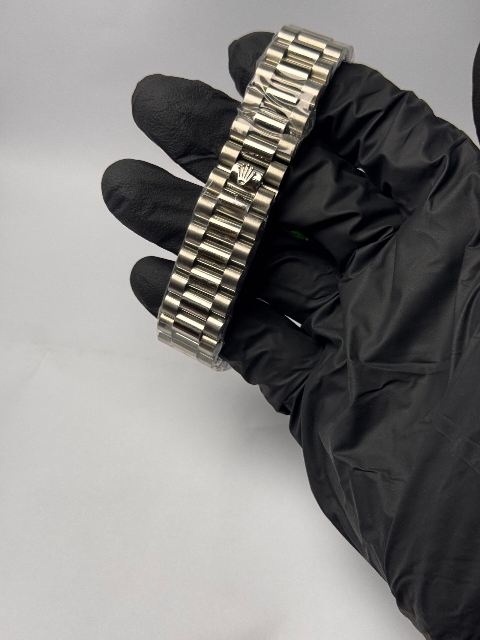 GROMEX Royal Motif Fluted Bezel President Watch - Image 3