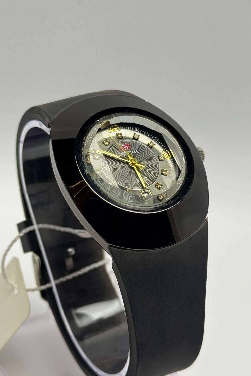 Lifetime Men's Glossy Black Quartz Watch with Textured Dial
